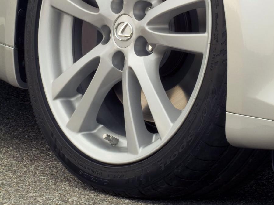  Lexus IS350 2005 года  (фото 33 из 82)